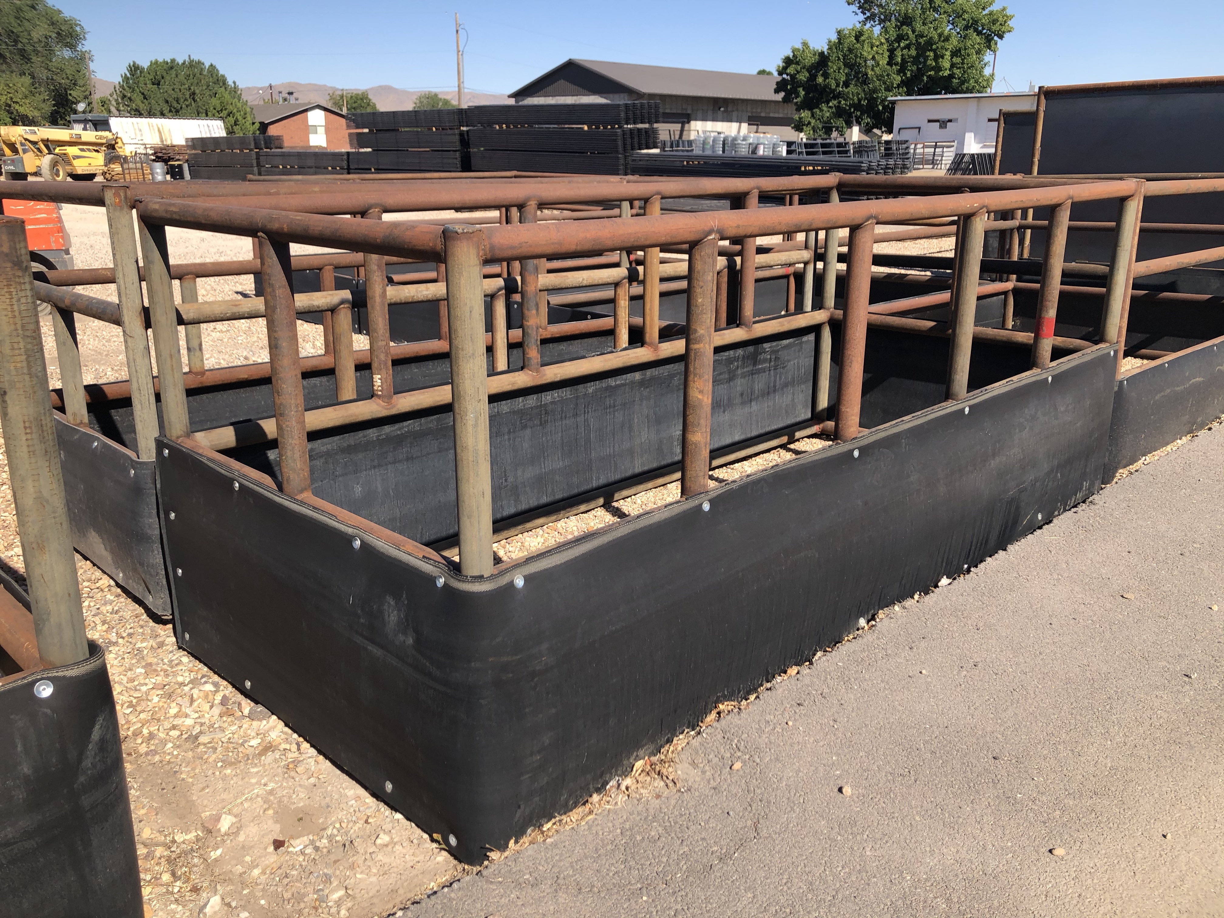 MCE 4' x 4' x 10' Manger Box Feeder with 24" belting