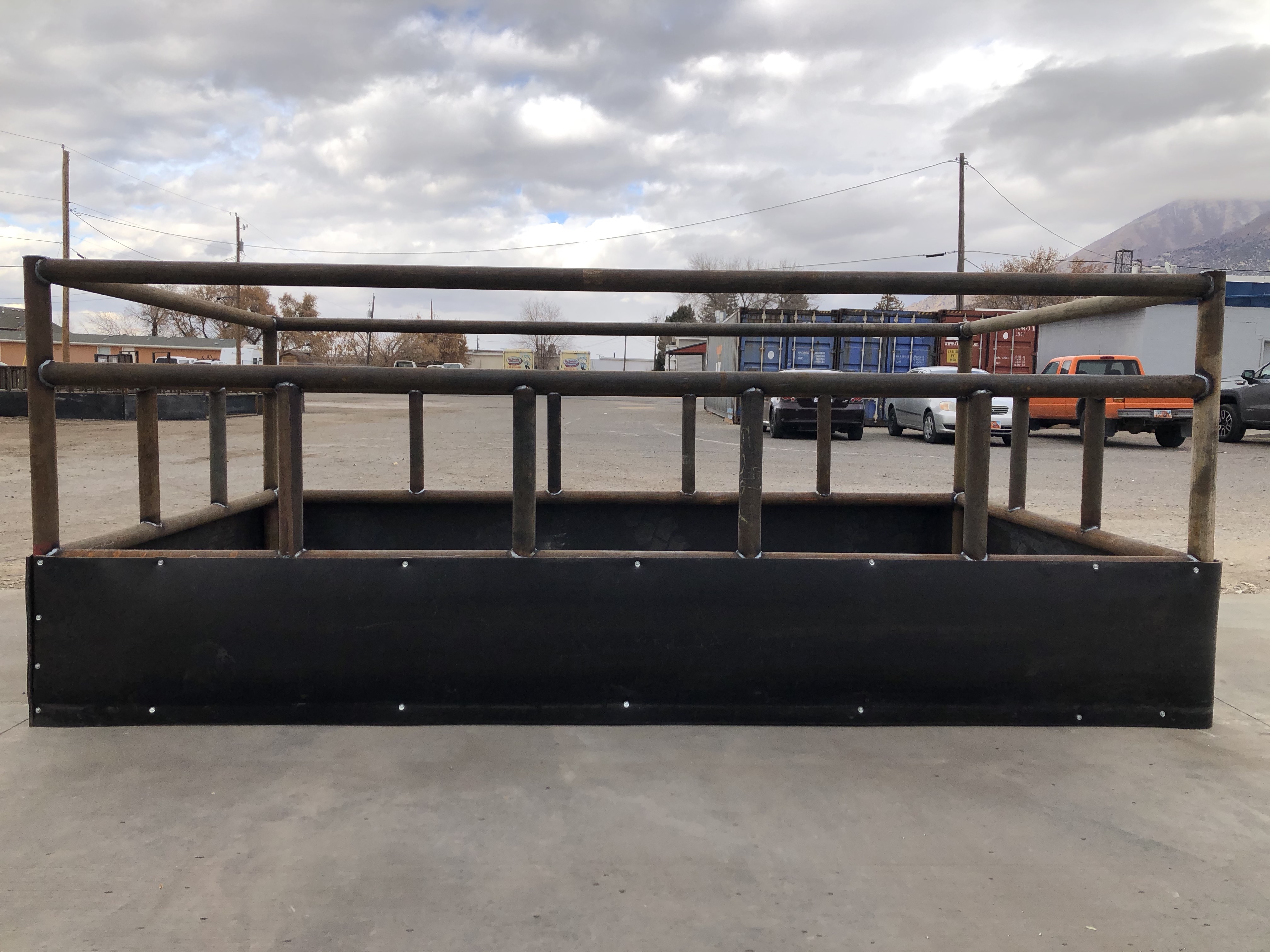 MCE 4' x 6' x 10' Manger Box Feeder with 18" Belting