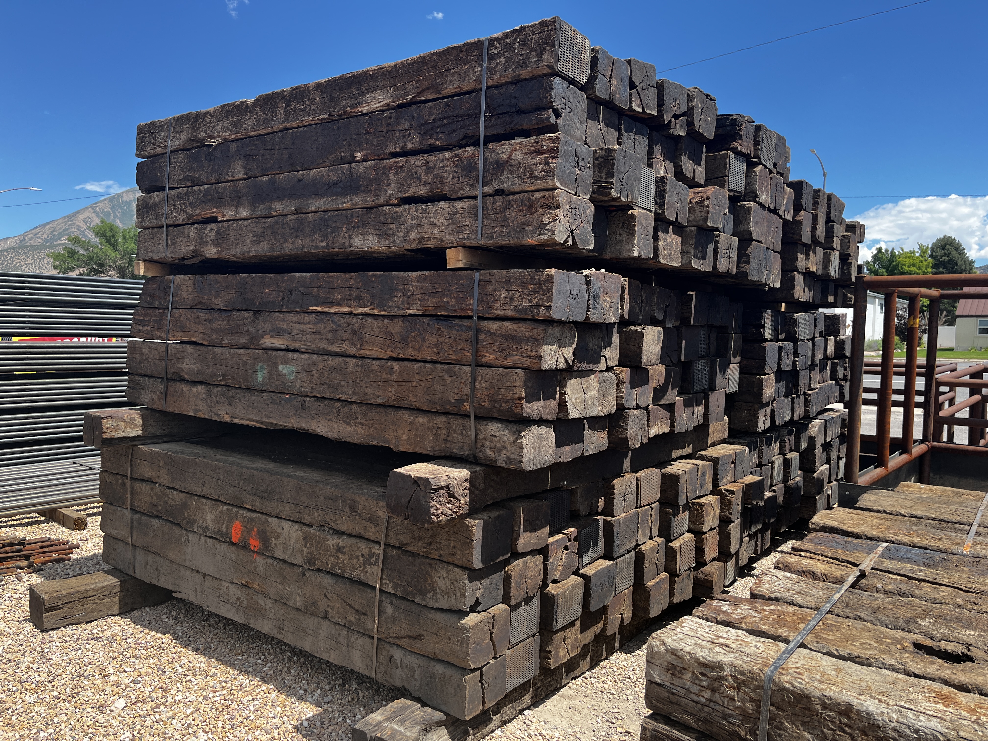 8' Railroad Ties