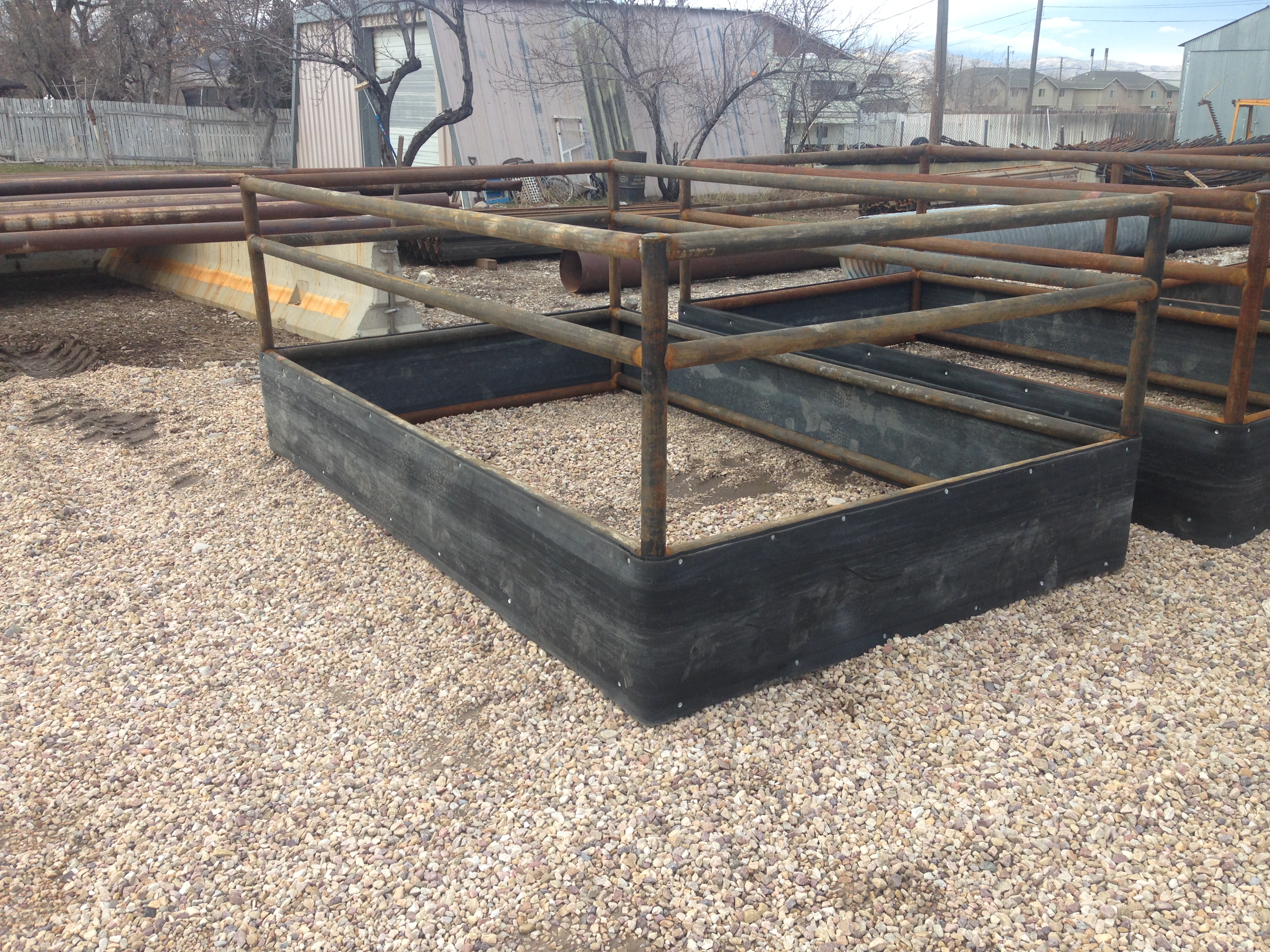 MCE 4' X 6' x 10' Box Feeder with 18